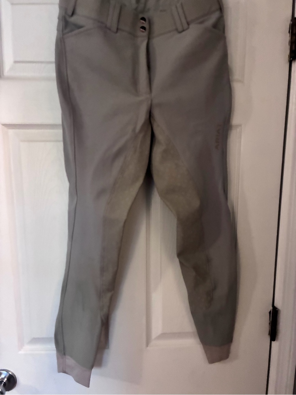 Women's Ariat Pro Series full seat Riding Breeches in Tan 28 L